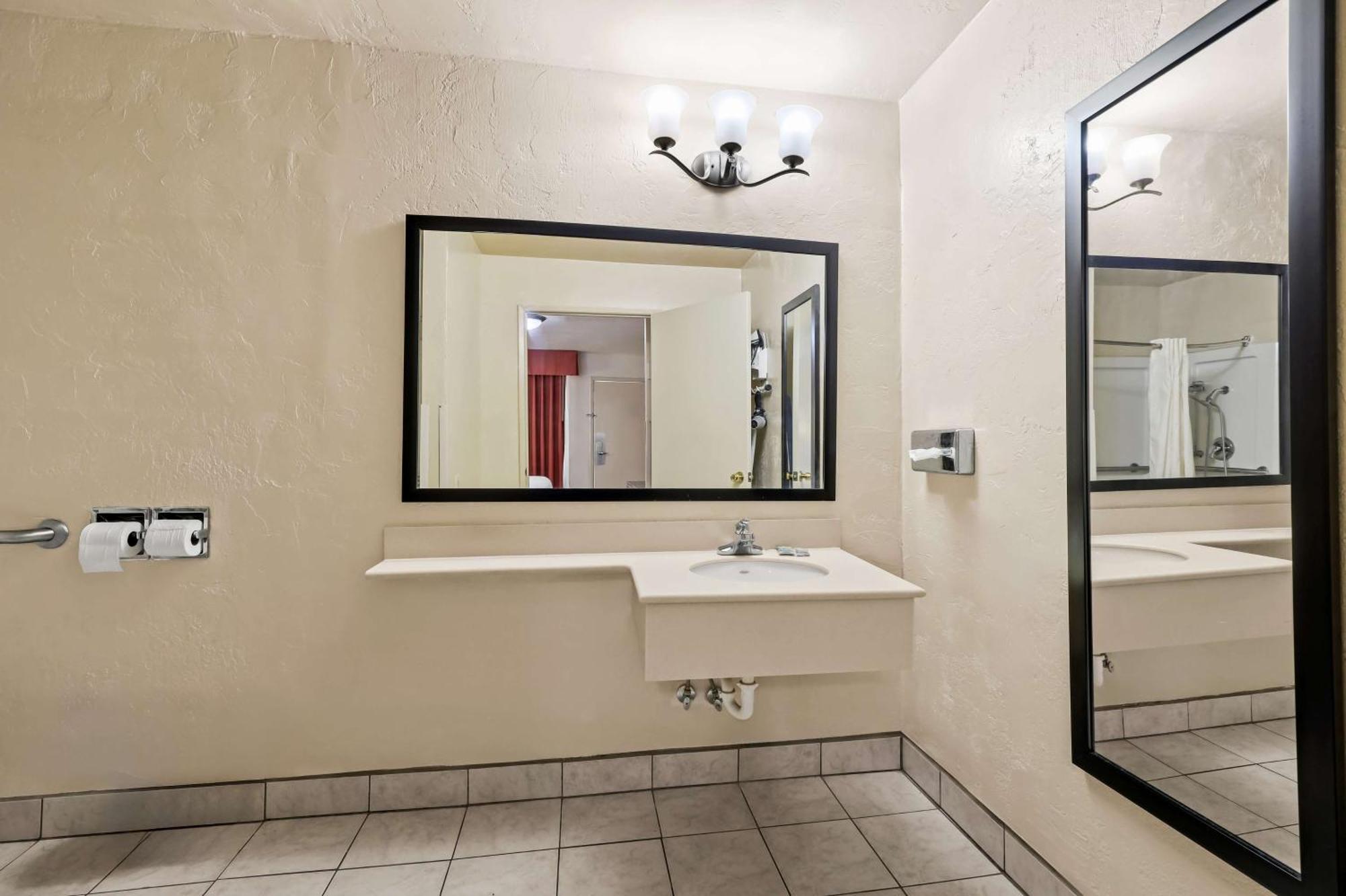 Surestay Hotel By Best Western Blythe Extérieur photo